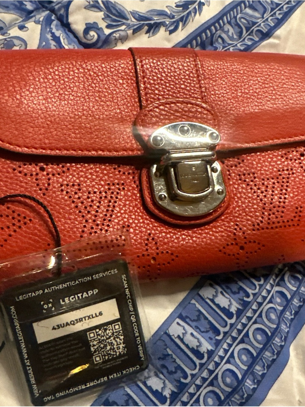 Authentic Louis Vuitton Mahina Amelia Wallet Grenade Red Perforated Leather COA - Picture 11 of 16